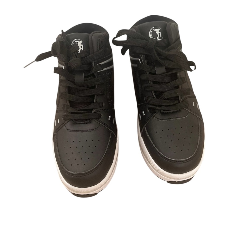 Roller‎ skate sneakers